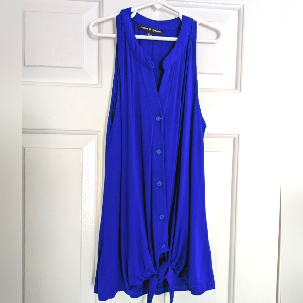 Sleeveless top